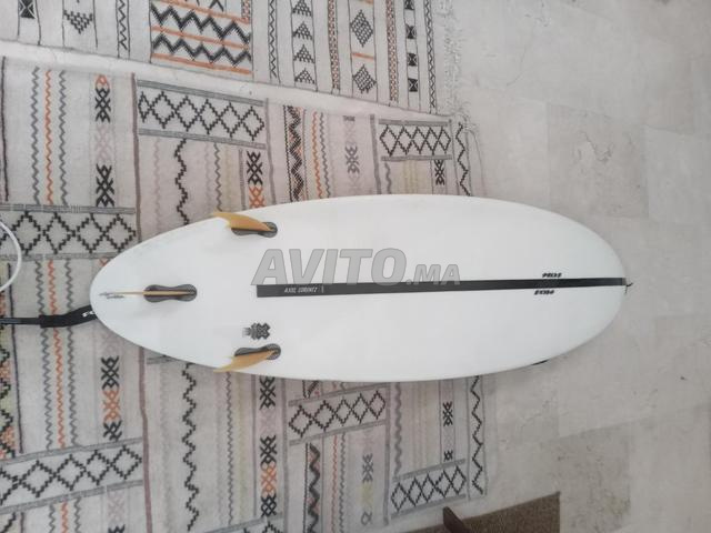 لوح تزلج Pukas Axel Lorentz 6'2 وغطاء