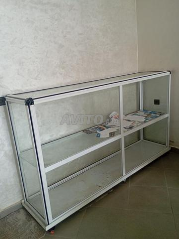 Vitrine en aluminium