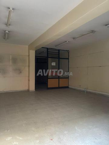 بيع محل بمساحة 867 متر مربع في الدار البيضاء