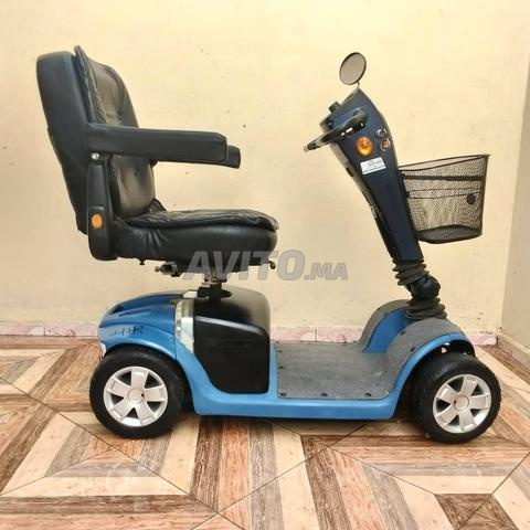 كرسي متحرك كهربائي للمعاقين