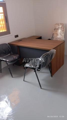 Bureau avec retour et caisson