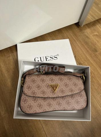 Sac à main de marque Guess neuf