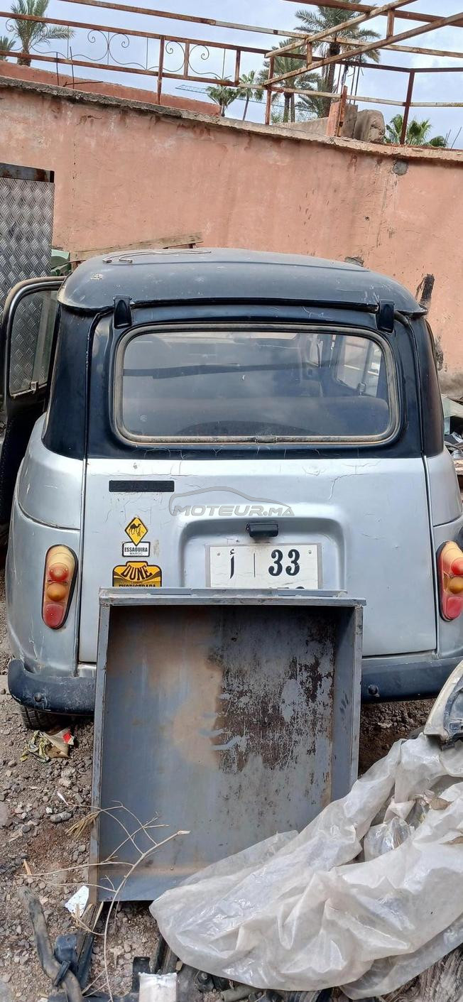 Renault R4 Essence Manuelle 1980 à Marrakech