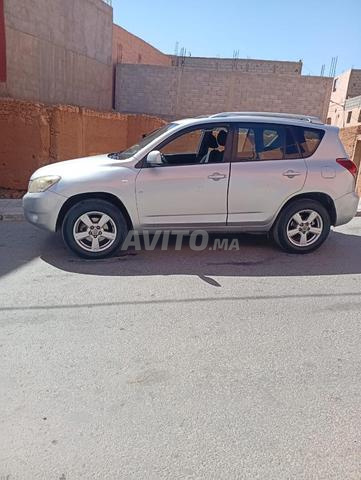 Voiture familiale propre Toyota