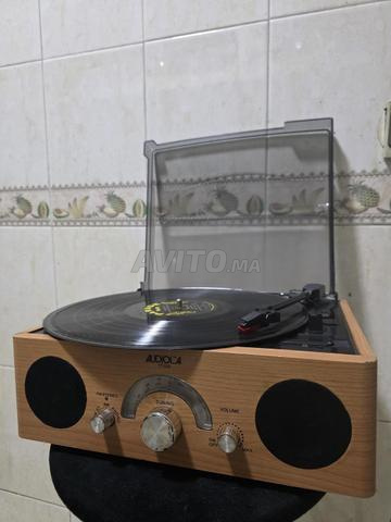 جهاز تشغيل الأقراص والراديو