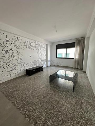 A louer 103m 2 chambres - place Piétri - image 3