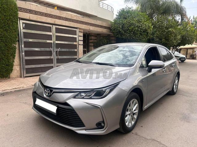 تويوتا كورولا هايبرد