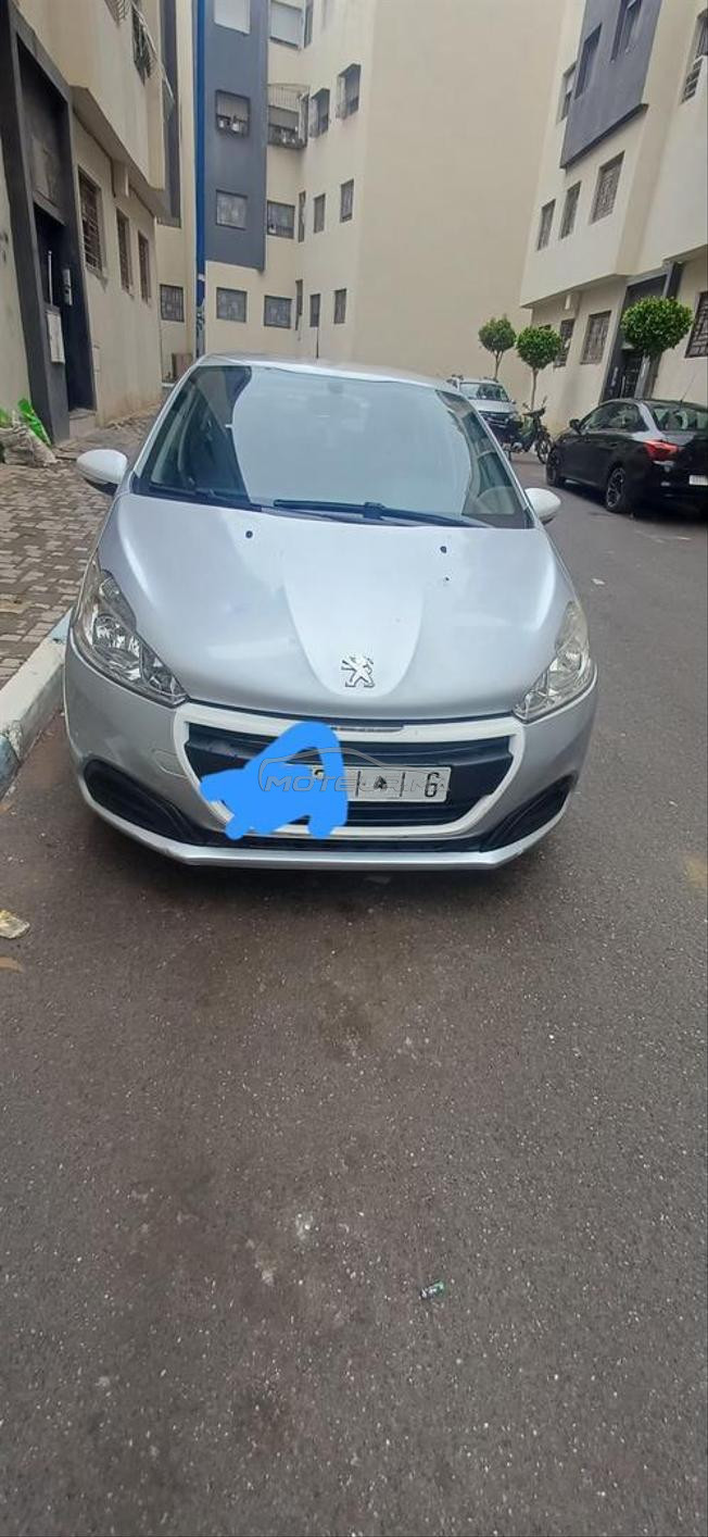 Peugeot 208 Essence Manuelle 2016 à Bouskoura