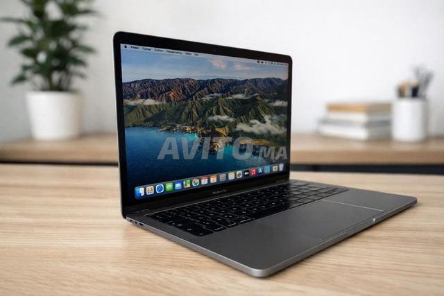 MacBook Pro 2017 i5 excellent état