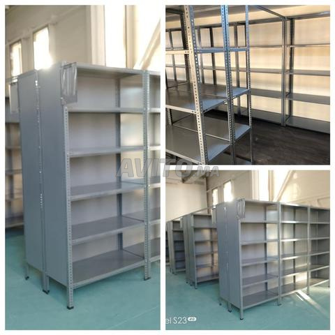 أرفف خفيفة للأرشيف