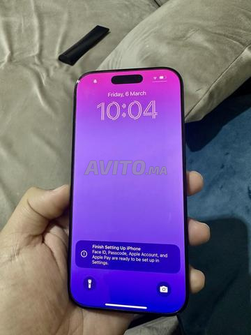 IPhone 16 pro esim comme neuf