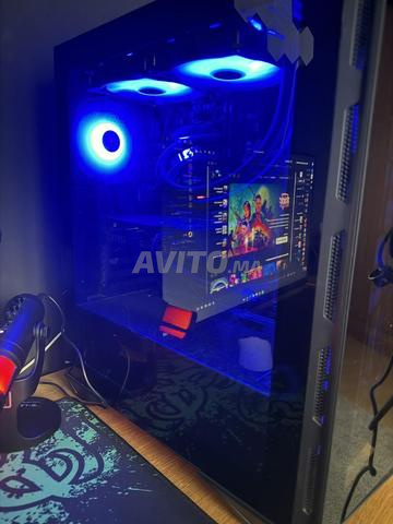 جهاز كمبيوتر مخصص للألعاب للبيع