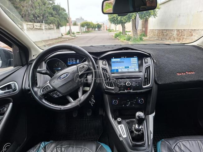 voiture Ford focus sport modèle 2018 