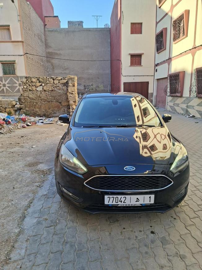 voiture Ford focus sport modèle 2018 