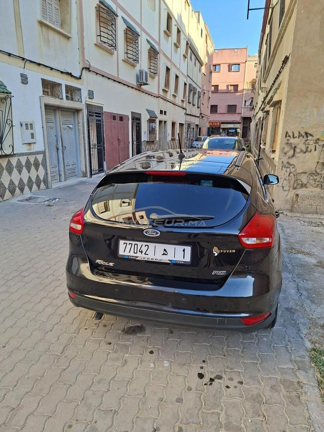 voiture Ford focus sport modèle 2018 