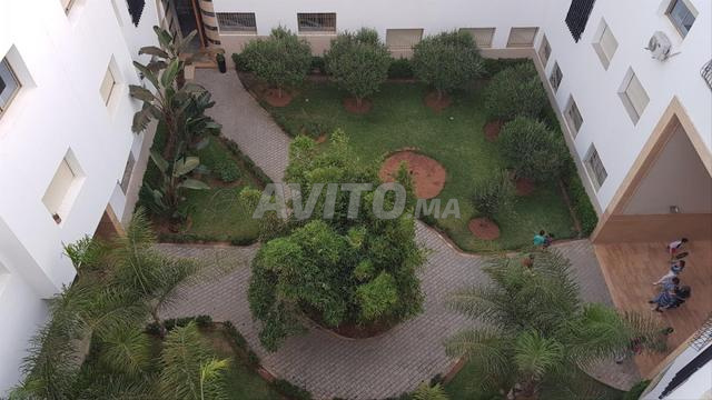 شقة جديدة 128م2 ساحة 45م2 في سلا الجديدة