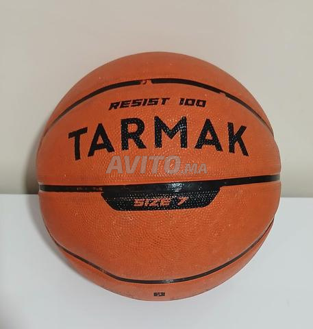 كرة سلة Tarmak Resist 100 - مقاس 7