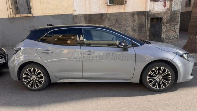 تويوتا كورولا سبورت هايبرد (كل المميزات) 61000 كم