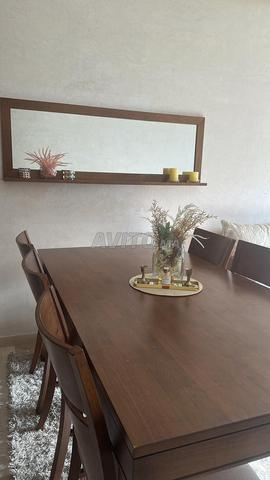 Table à manger en bois massif kitea