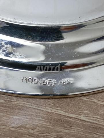 كوب ، طبق صغير وملعقة