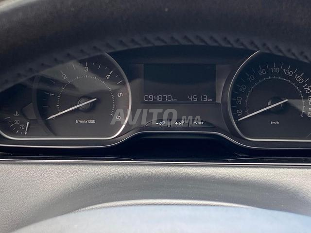 Peugeot 208 Diesel Manuelle 2017 à Casablanca