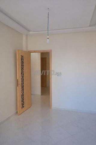 شقة فاخرة للبيع بالحاجب للأعلى الطابق الثاني - 2