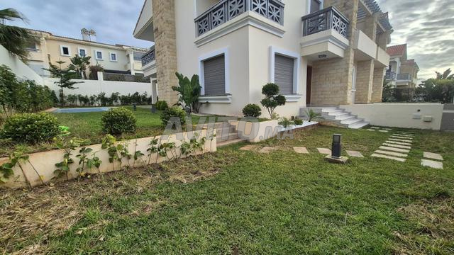 Villa luxe et moderne résidence fermée