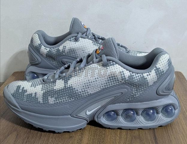 Nike air Max dn الأصلية مقاس 41