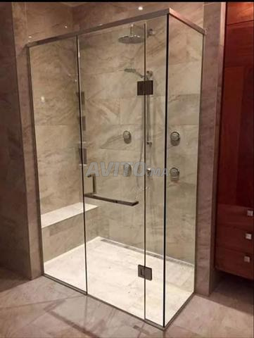 حواجز دش زجاج مقسّى