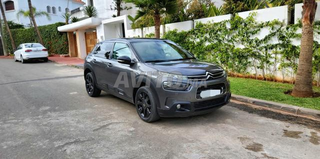 Citroen C4 cactus 6cv diesel 76000km particulier