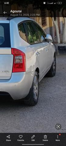 Kia Carens modèle 2008 - 2
