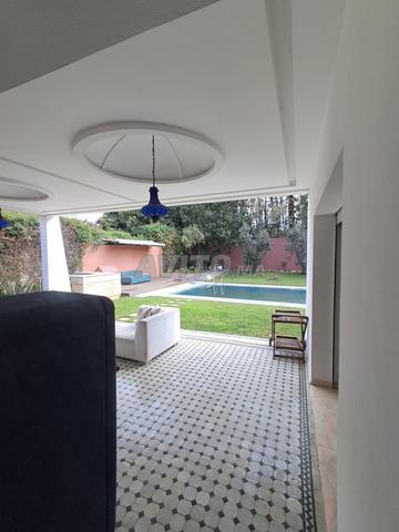 فيلا واسعة مع مسبح للبيع - حي الرياض - 2