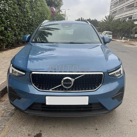 Volvo XC40 - 2024 - 21000km - بنزين - 2
