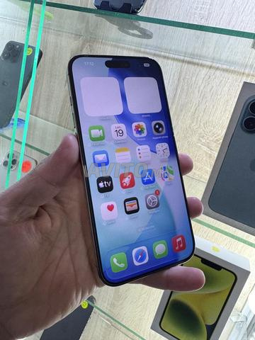 iPhone 16 pro max 256/92 état