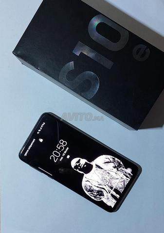 Samsung S10e