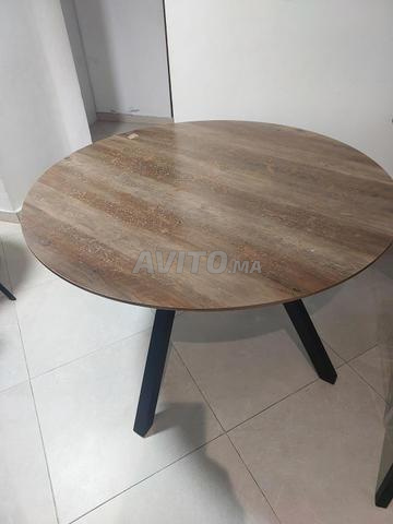 طاولة طعام ألينيا أوكتافي