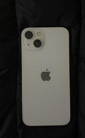 iPhone 13 bon état prix négociable