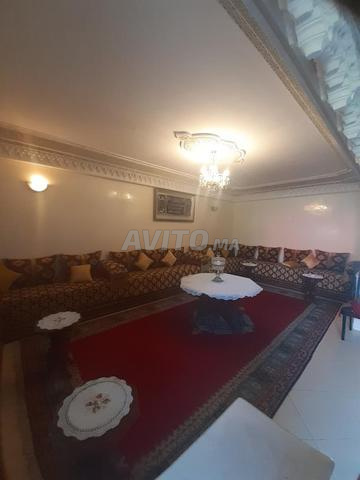 صالون تقليدي في حالة جيدة جدا (قابل للتفاوض)