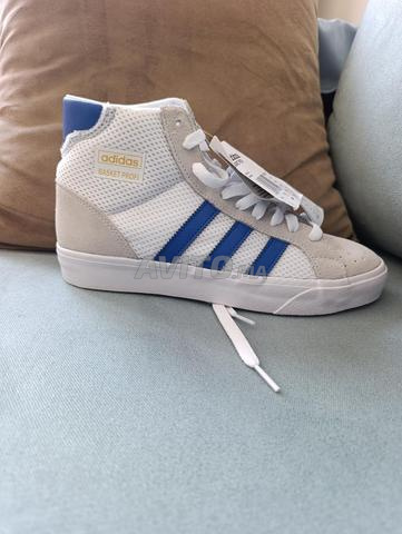 أحذية أديداس