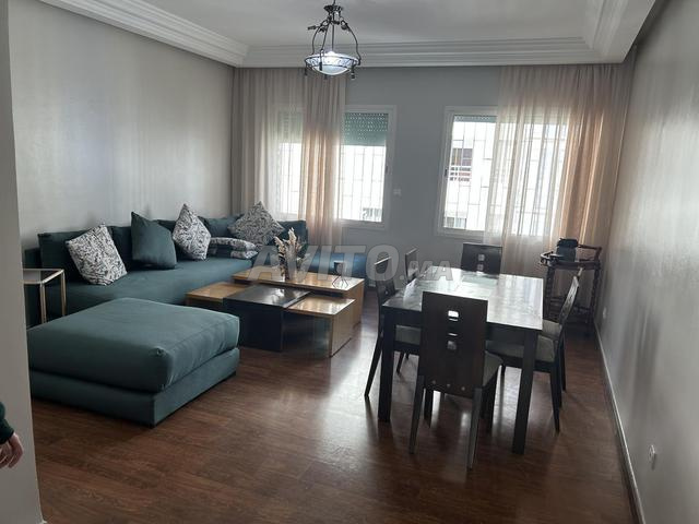 شقة للإيجار 90 متر مربع في الدار البيضاء