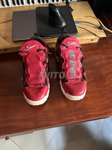 سبرديلة نايك حمراء