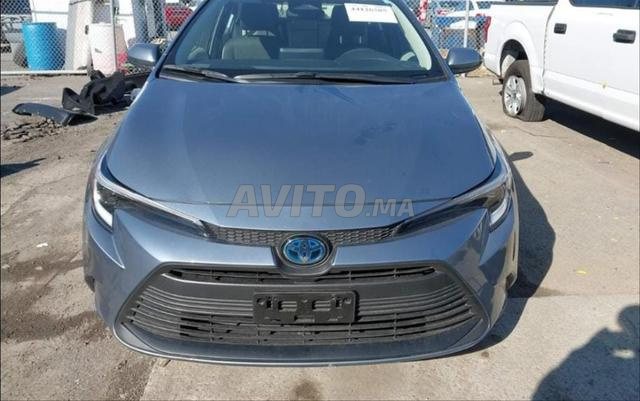 تويوتا كورولا هايبرد LE 2025