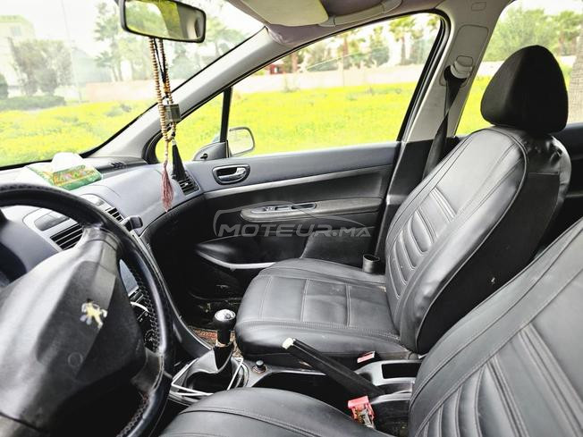 Peugeot 307 essence modèle 2002 8ch