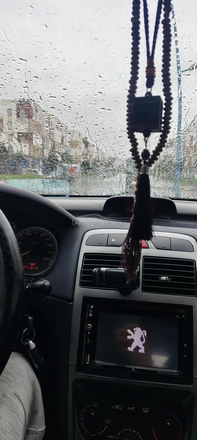 Peugeot 307 essence modèle 2002 8ch