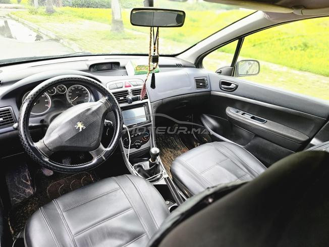 Peugeot 307 essence modèle 2002 8ch