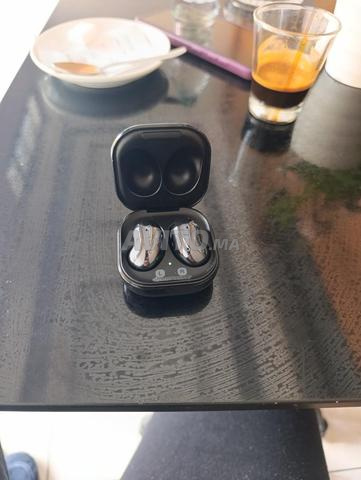 Samsung Galaxy buds - 2