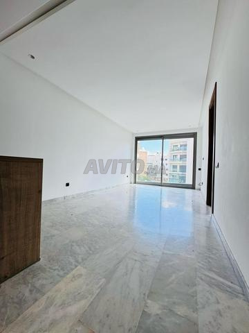 استوديو جديد للإيجار 58 متر مربع في الدار البيضاء المعاريف