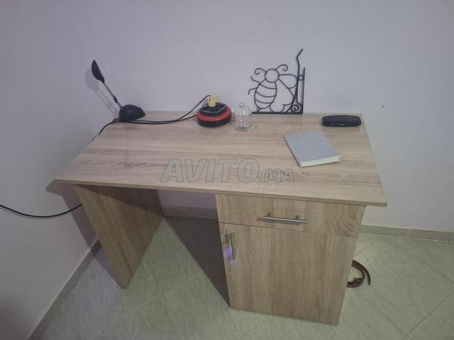 مكتب من خشب MDF للبيع بجودة جيدة جدا