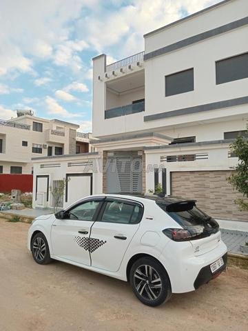 208 2023 ضربة 86000km - 2