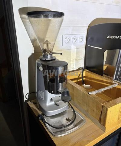 مطحنة قهوة احترافية Mazzer Super Jolly